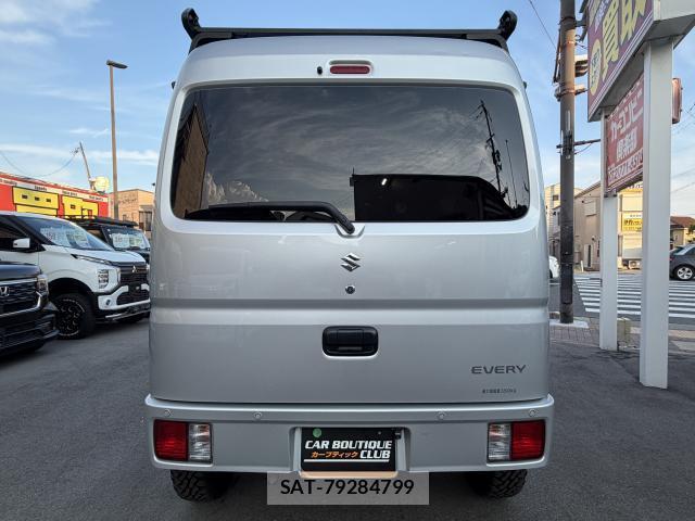 Suzuki EVERY 2021-11 8691472-2