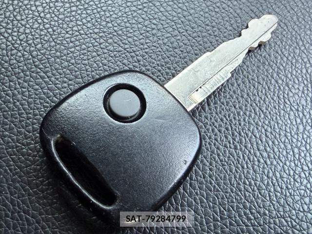 Suzuki EVERY 2021-11 8691472-7