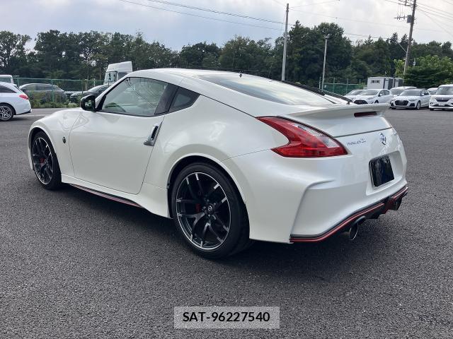 Nissan FAIRLADY Z 2016-04 8690867-1