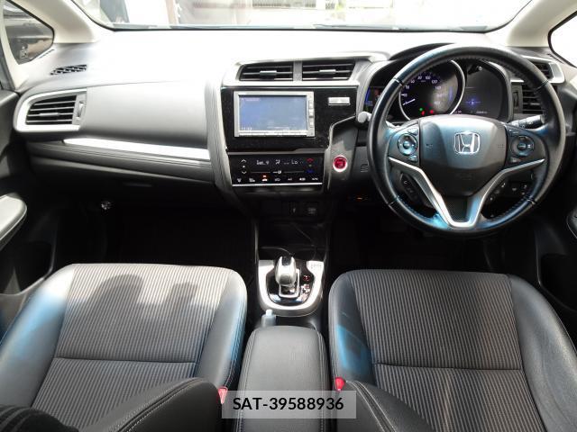 Honda FIT HYBRID 2018-04 8691601-2