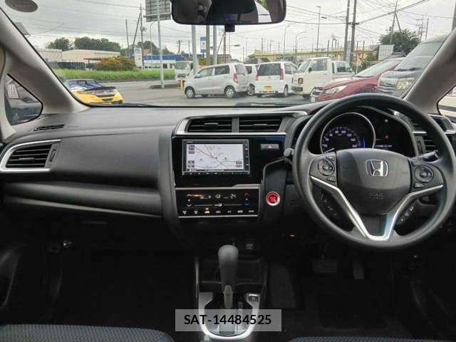Honda FIT 2019-12 8691703-4