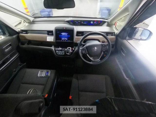 Honda FREED HYBRID 2019-12 8690949-2