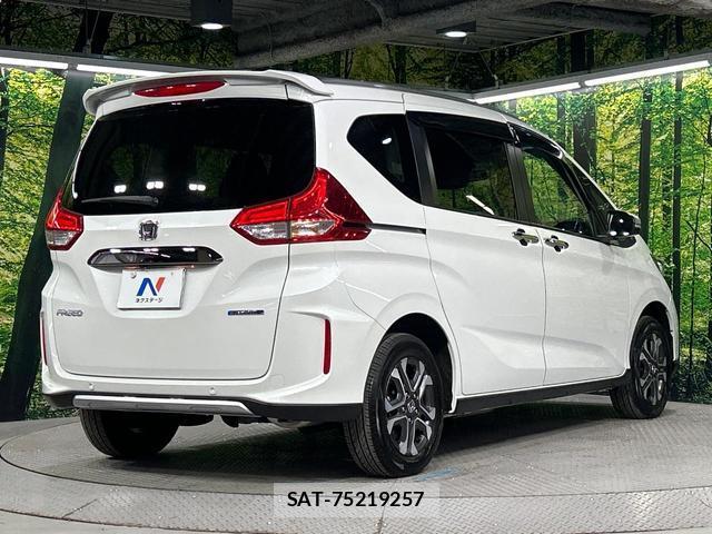 Honda FREED HYBRID 2023-10 8691602-15