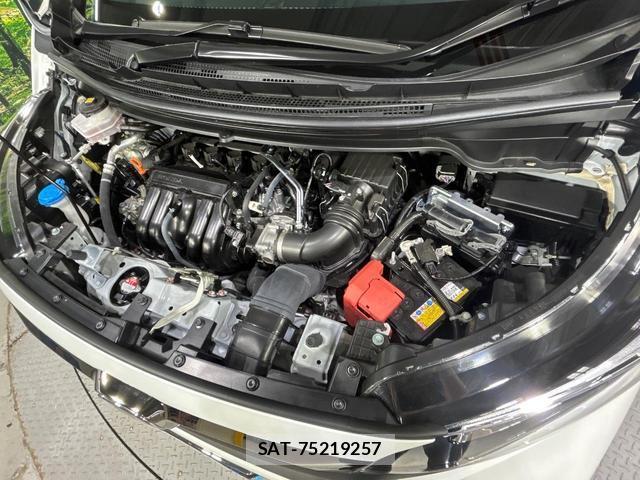 Honda FREED HYBRID 2023-10 8691602-18