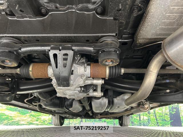 Honda FREED HYBRID 2023-10 8691602-19