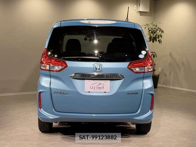 Honda FREED HYBRID 2018-10 8691948-1