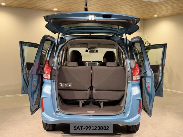 Honda FREED HYBRID 2018-10 8691948-18