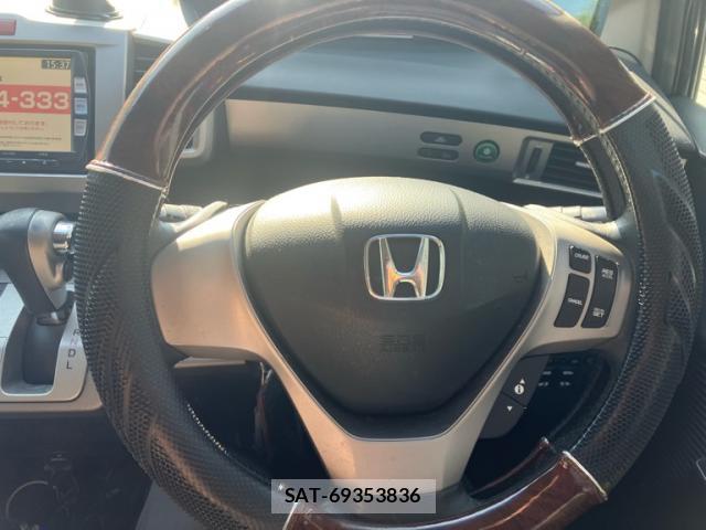 Honda FREED 2011-11 8690701-4