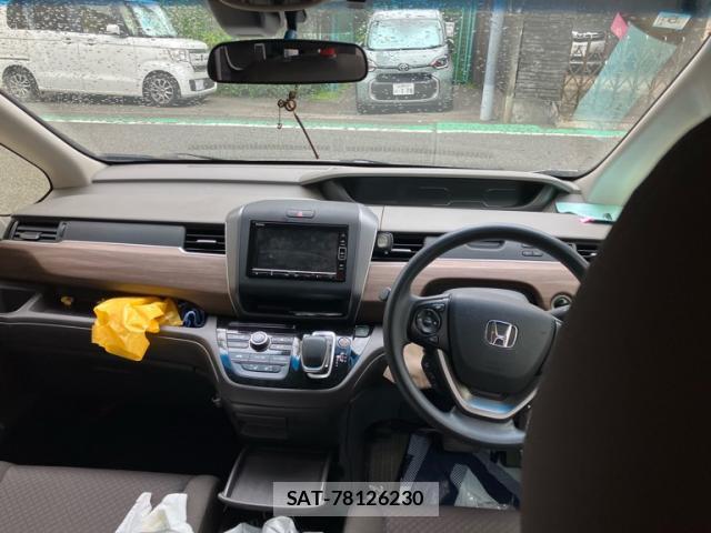 Honda FREED 2022-05 8690832-16