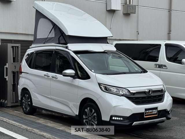 Honda FREED 2024-03 8691476-5