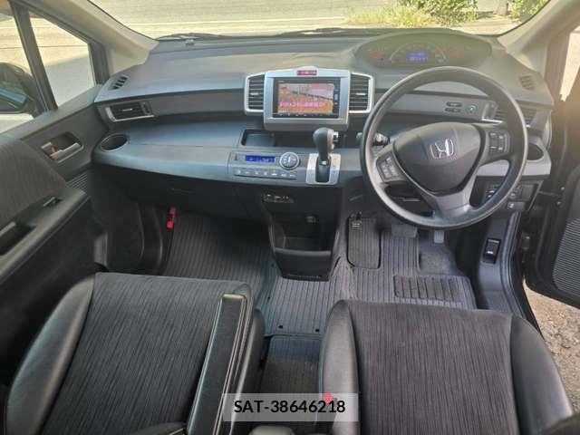 Honda FREED 2015-10 8690678-4