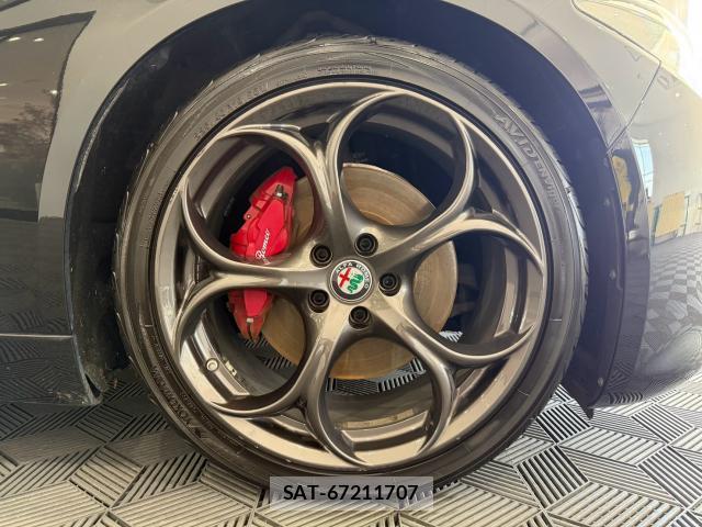 ALFA ROMEO Giulia 2021-10 8691100-19