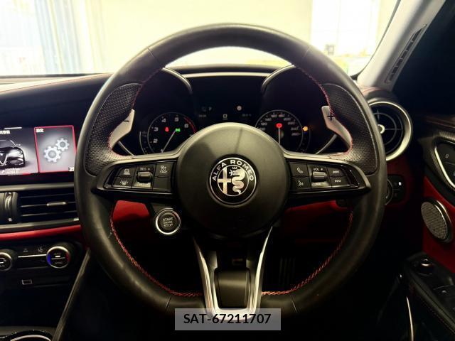 ALFA ROMEO Giulia 2021-10 8691100-4