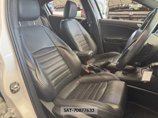 ALFA ROMEO GIULIETTA 2021-06 8690676-14