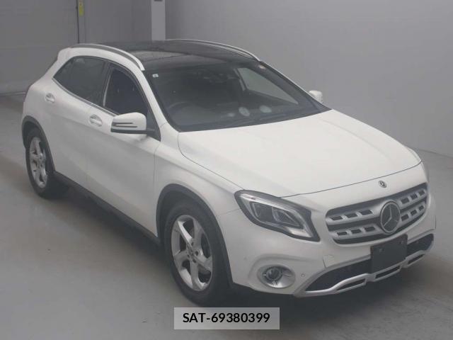 Mercedes Benz GLA-CLASS 2019-08 8691864-5