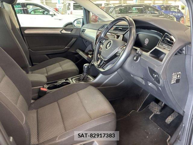 VolksWagen GOLF TOURAN 2022-07 8691865-4