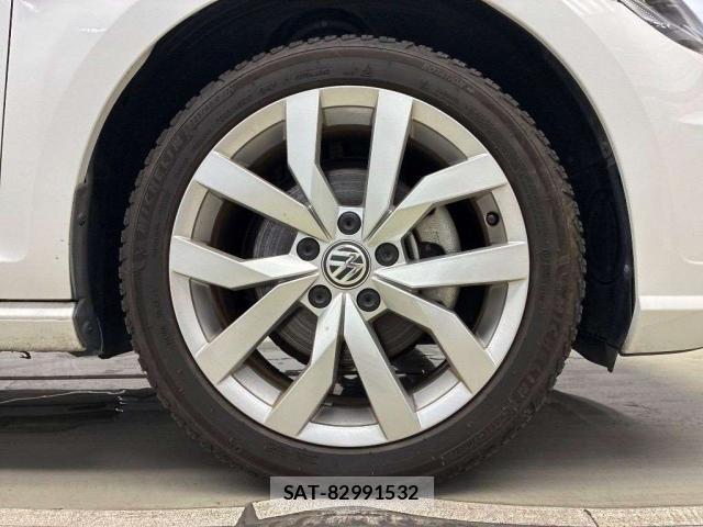 VolksWagen GOLF 2018-02 8691519-8
