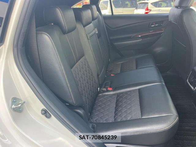 Toyota HARRIER 2016-12 8690789-10
