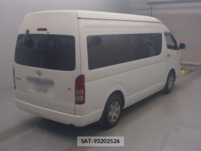 Toyota HIACE COMMUTER 2018-03 8690501-1