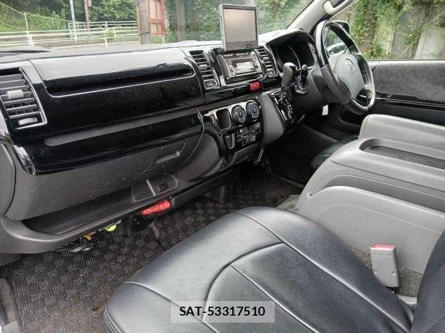 Toyota HIACE VAN 2006-11 8690365-10