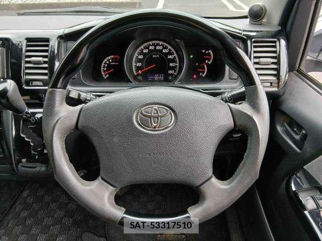 Toyota HIACE VAN 2006-11 8690365-12
