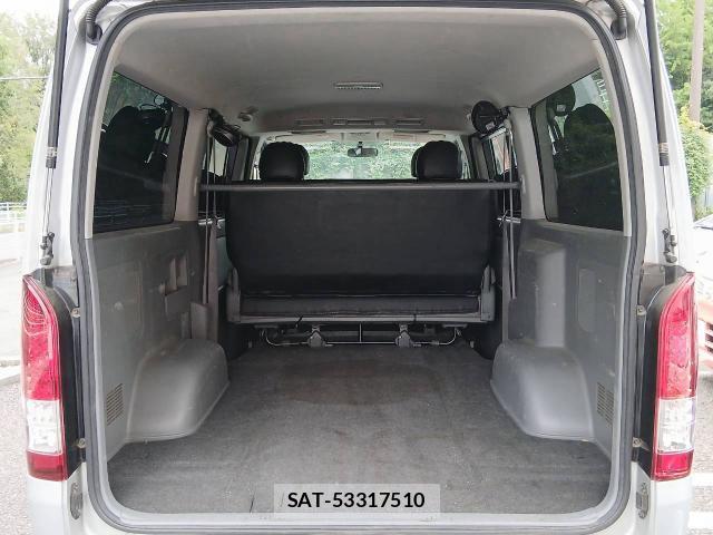 Toyota HIACE VAN 2006-11 8690365-19