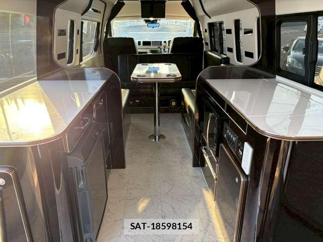Toyota HIACE VAN 2021-12 8690395-10