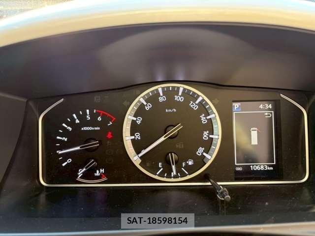 Toyota HIACE VAN 2021-12 8690395-16