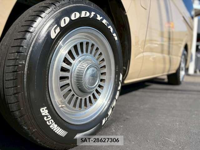 Toyota HIACE VAN 2012-07 8690396-15