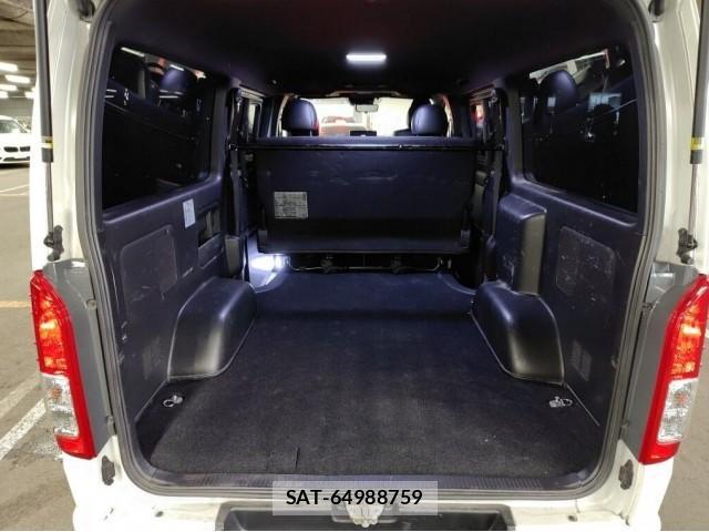 Toyota HIACE VAN 2021-10 8690510-2
