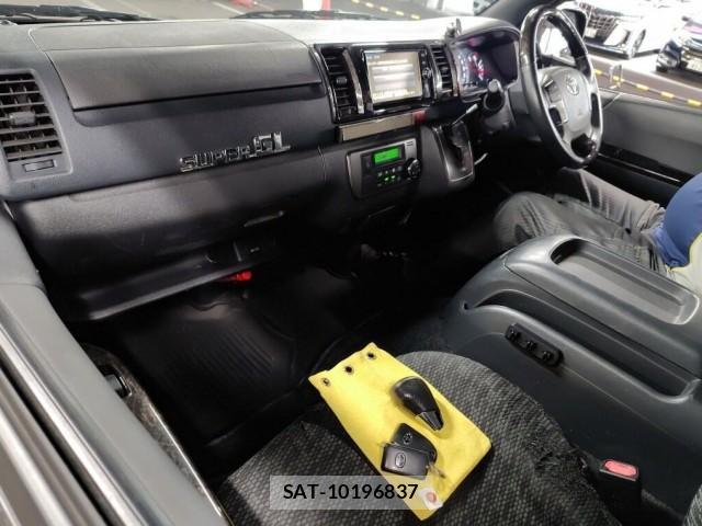 Toyota HIACE VAN 2018-11 8690513-3