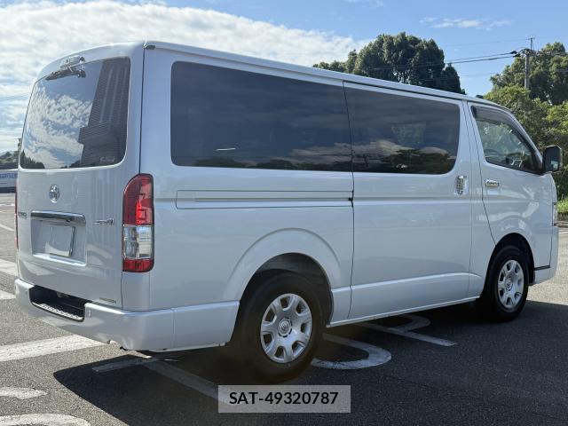 Toyota HIACE VAN 2026-08 8690890-1