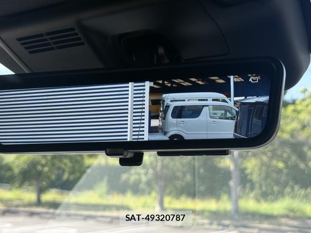 Toyota HIACE VAN 2026-08 8690890-18