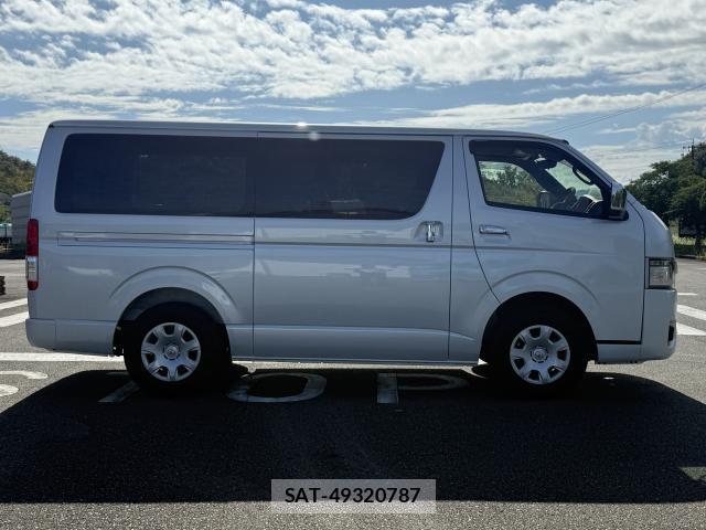 Toyota HIACE VAN 2026-08 8690890-3