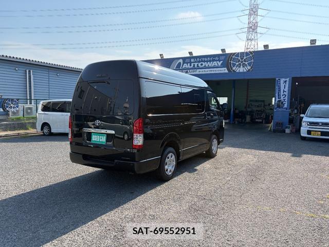 Toyota HIACE VAN 2021-05 8690999-11