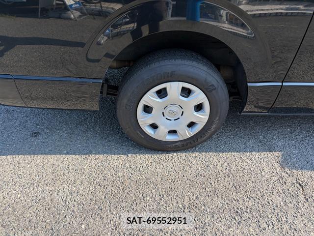 Toyota HIACE VAN 2021-05 8690999-12
