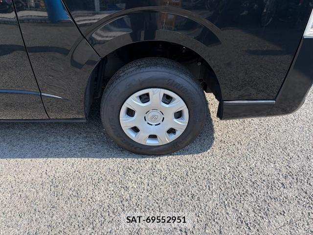 Toyota HIACE VAN 2021-05 8690999-13