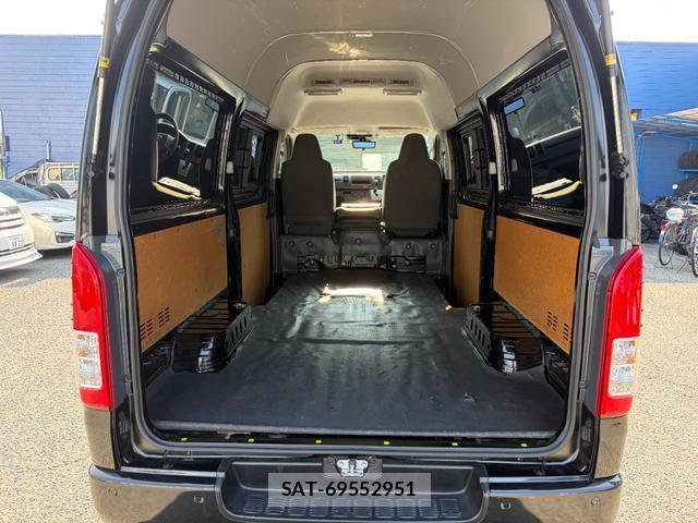 Toyota HIACE VAN 2021-05 8690999-15
