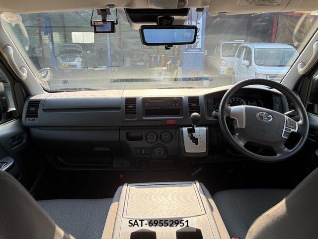 Toyota HIACE VAN 2021-05 8690999-19