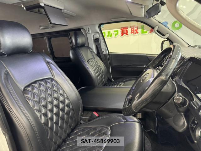 Toyota HIACE VAN 2015-02 8691101-1