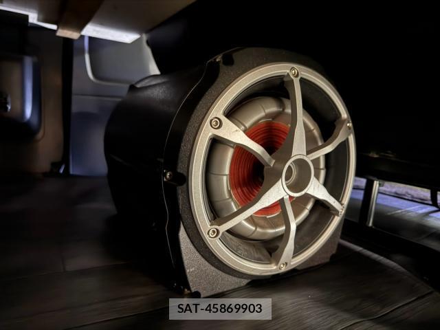 Toyota HIACE VAN 2015-02 8691101-7