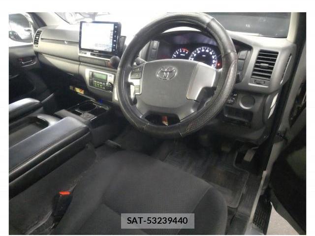 Toyota HIACE VAN 2020-07 8691753-2