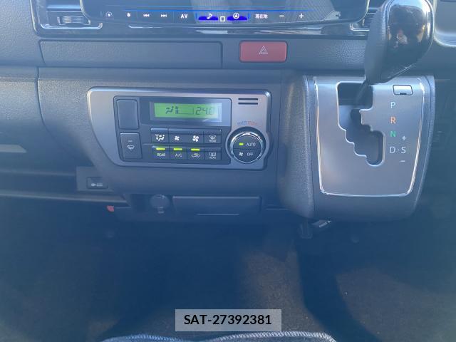 Toyota HIACE VAN 2023-07 8691771-11