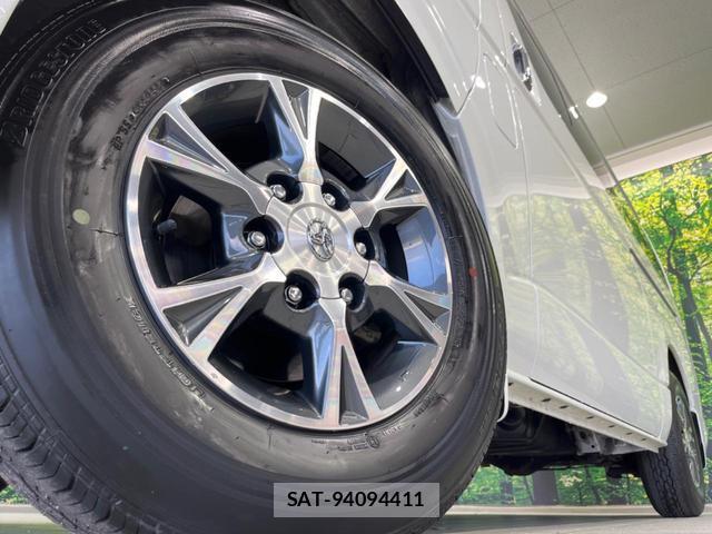 Toyota HIACE VAN 2022-03 8691893-12