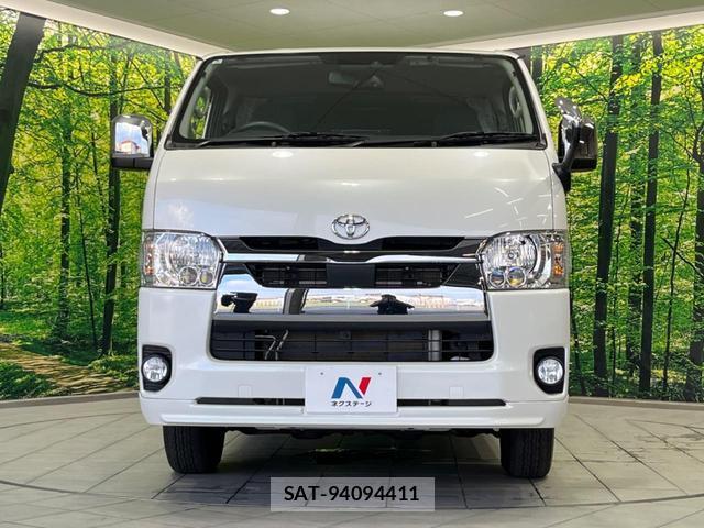 Toyota HIACE VAN 2022-03 8691893-13