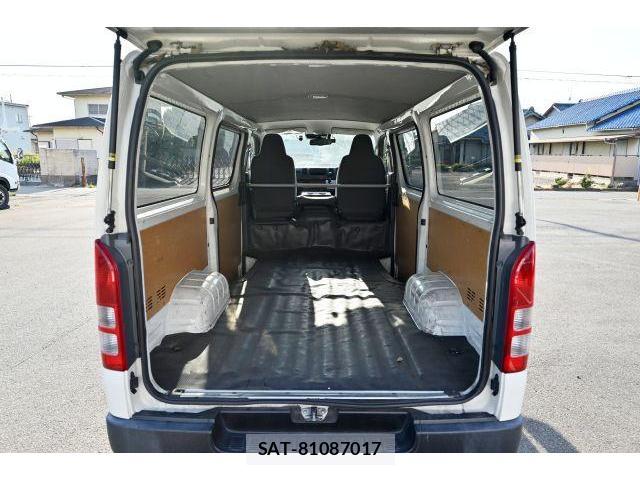 Toyota HIACE VAN 2020-04 8691916-12