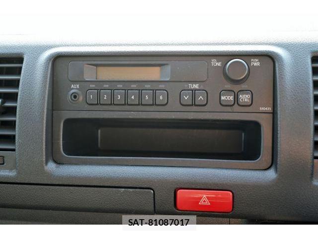 Toyota HIACE VAN 2020-04 8691916-17