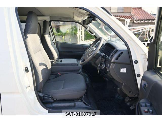 Toyota HIACE VAN 2020-04 8691916-5