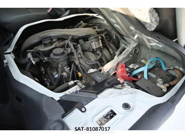 Toyota HIACE VAN 2020-04 8691916-7