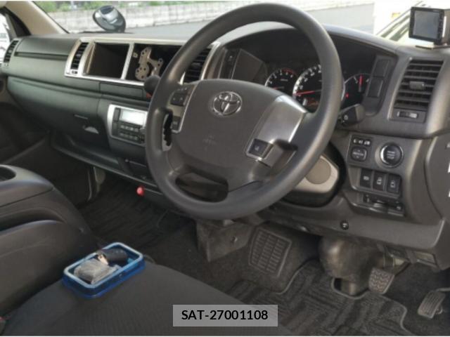 Toyota HIACE VAN 2021-07 8691965-3
